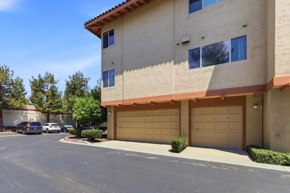 20740 Celeste Circle Cupertino, CA 95014