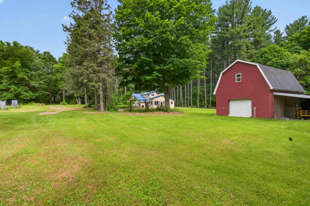 8727 Lansing Avenue Rives Junction, MI 49277