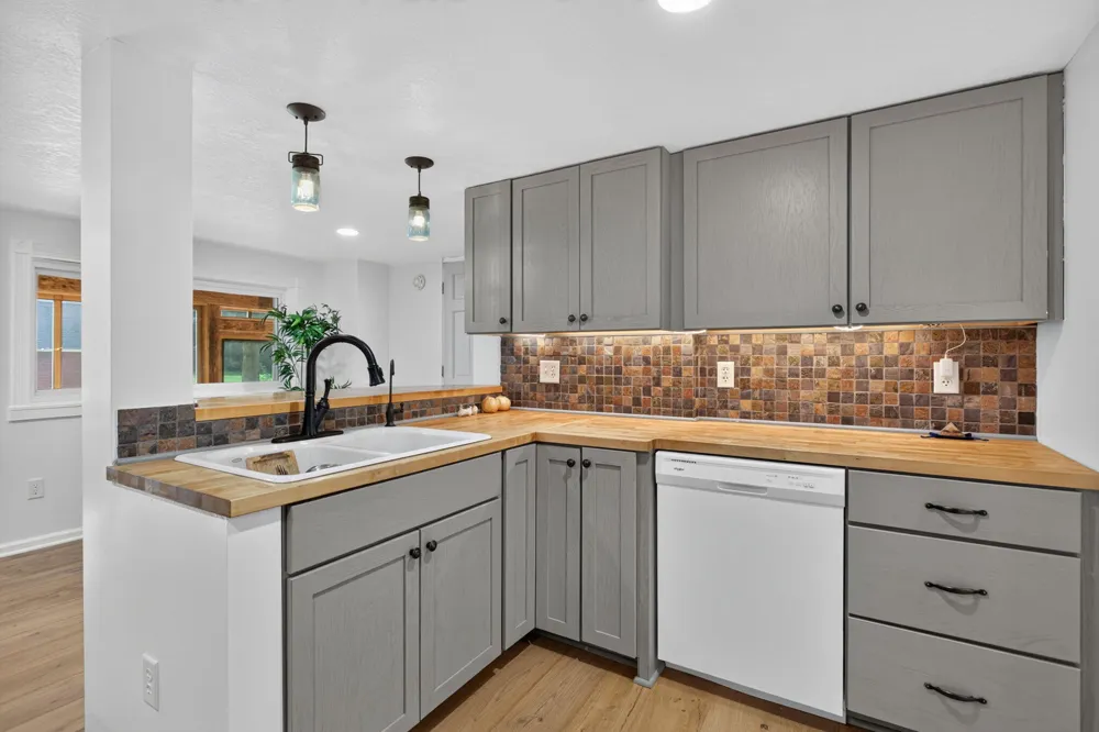 8727 Lansing Avenue Rives Junction, MI 49277