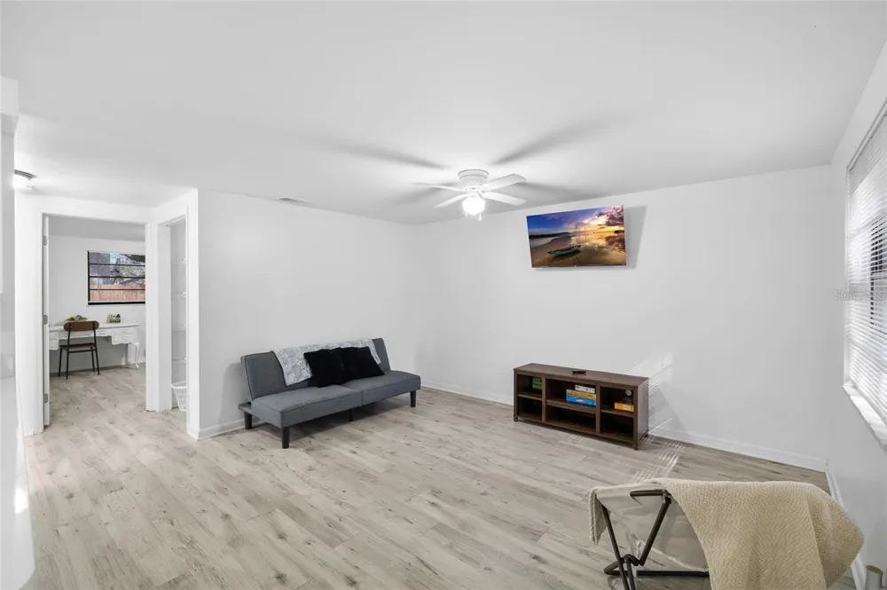 1220 E 142ND AVENUE #A Tampa, FL 33613