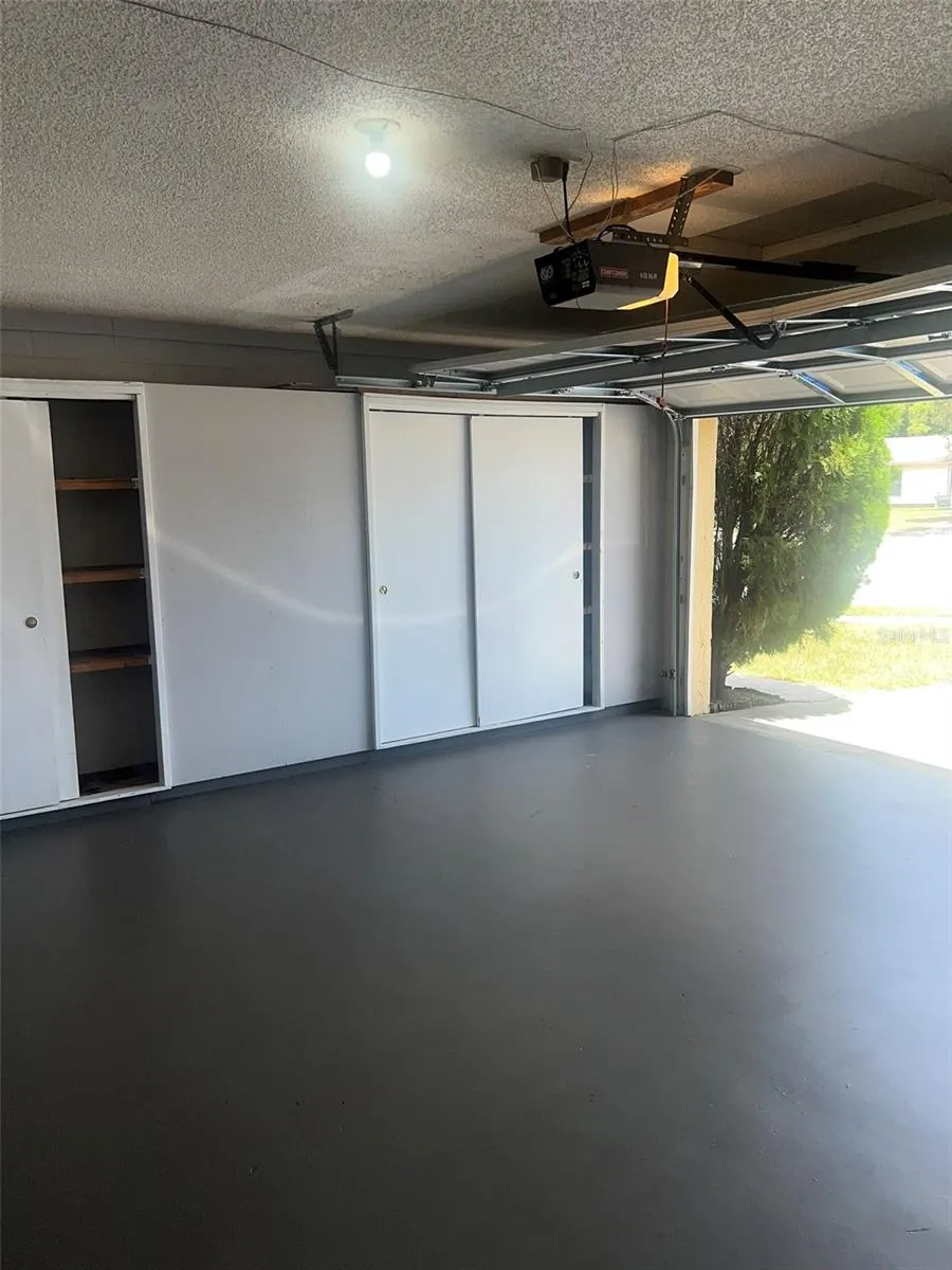 5205 DUBLIN PLACE Tampa, FL 33624
