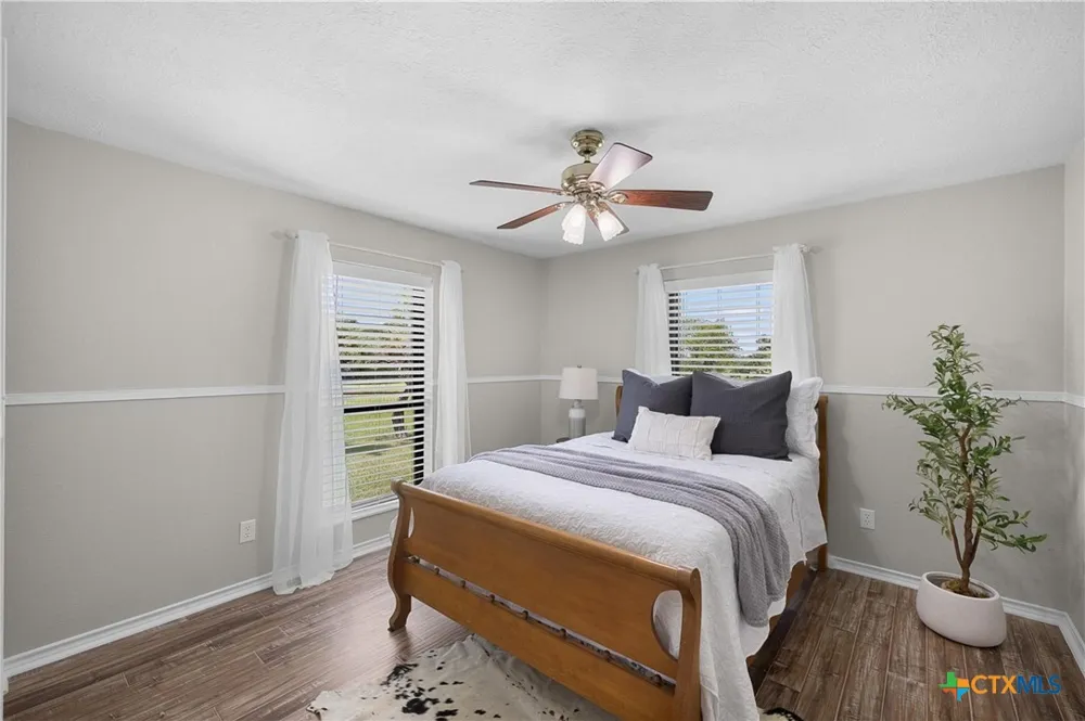 1016 County Road 306 Rockdale, TX 76567