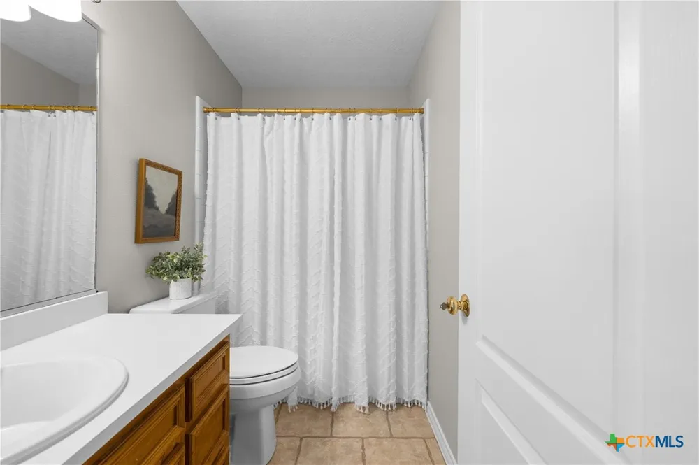 1016 County Road 306 Rockdale, TX 76567