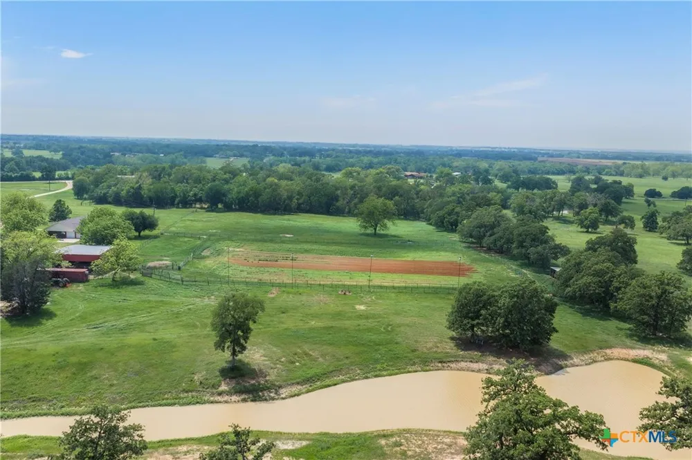 1016 County Road 306 Rockdale, TX 76567