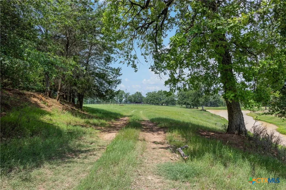 1016 County Road 306 Rockdale, TX 76567