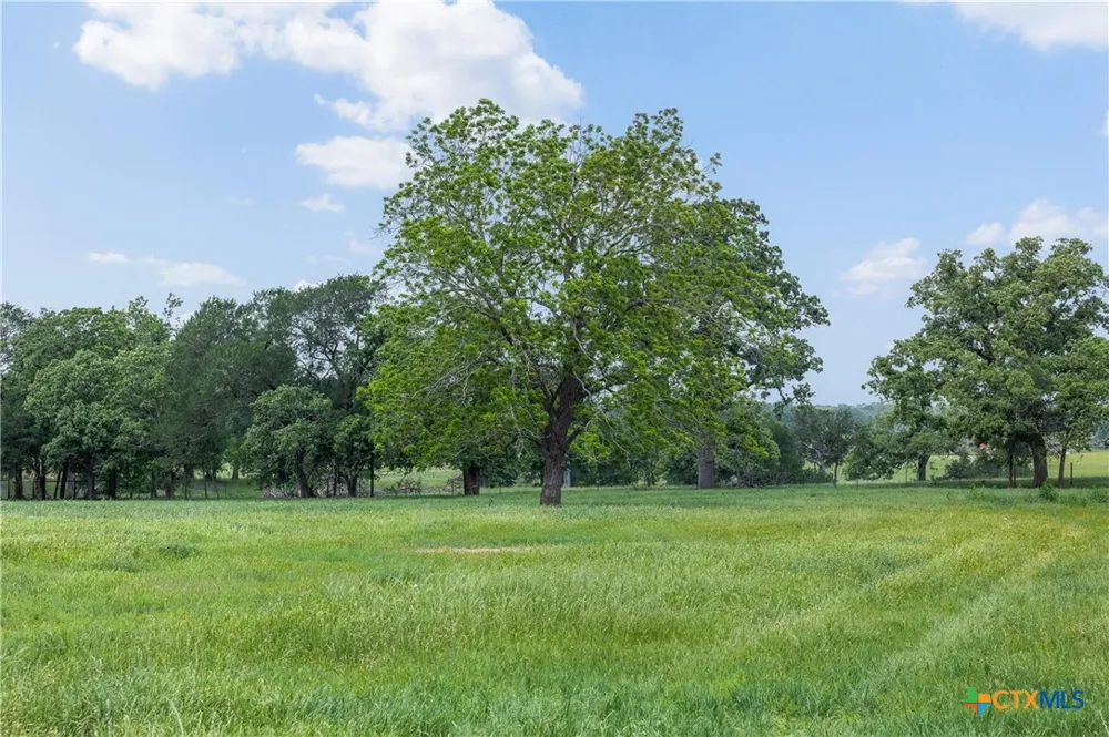 1016 County Road 306 Rockdale, TX 76567