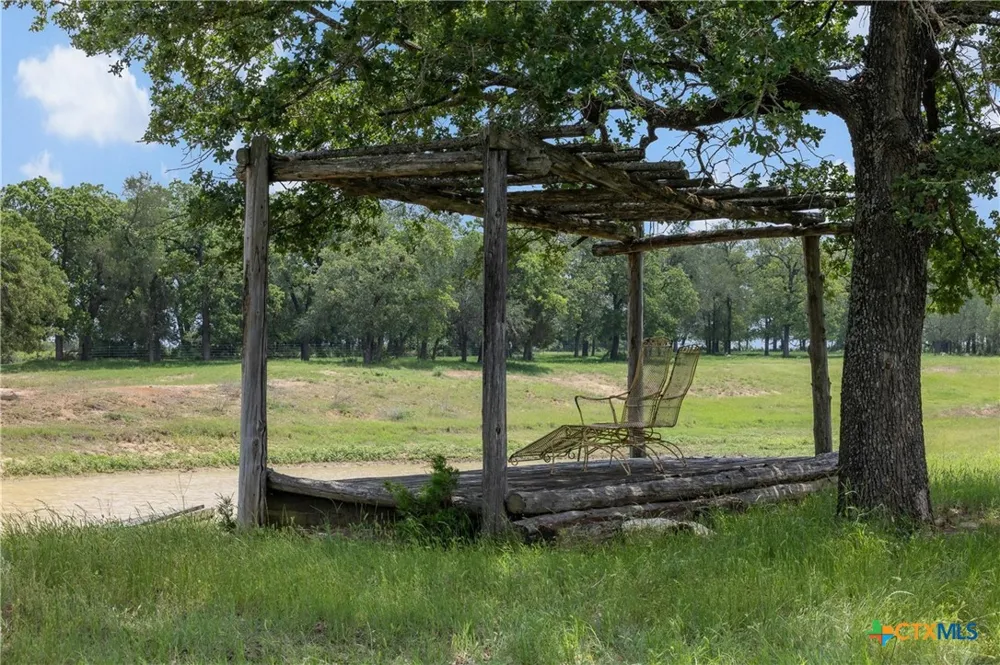 1016 County Road 306 Rockdale, TX 76567