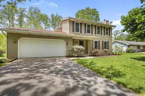 7657 Cottonwood