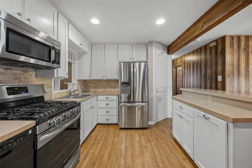 914 Plum Street Lockhart, TX 78644