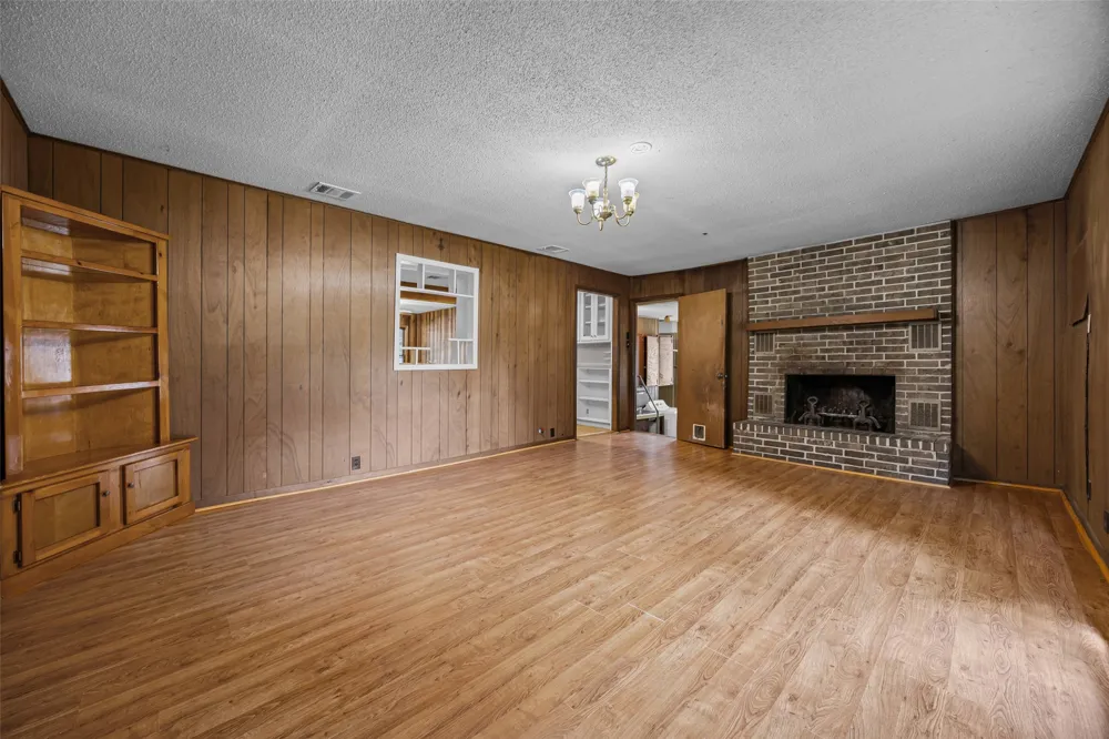 914 Plum Street Lockhart, TX 78644