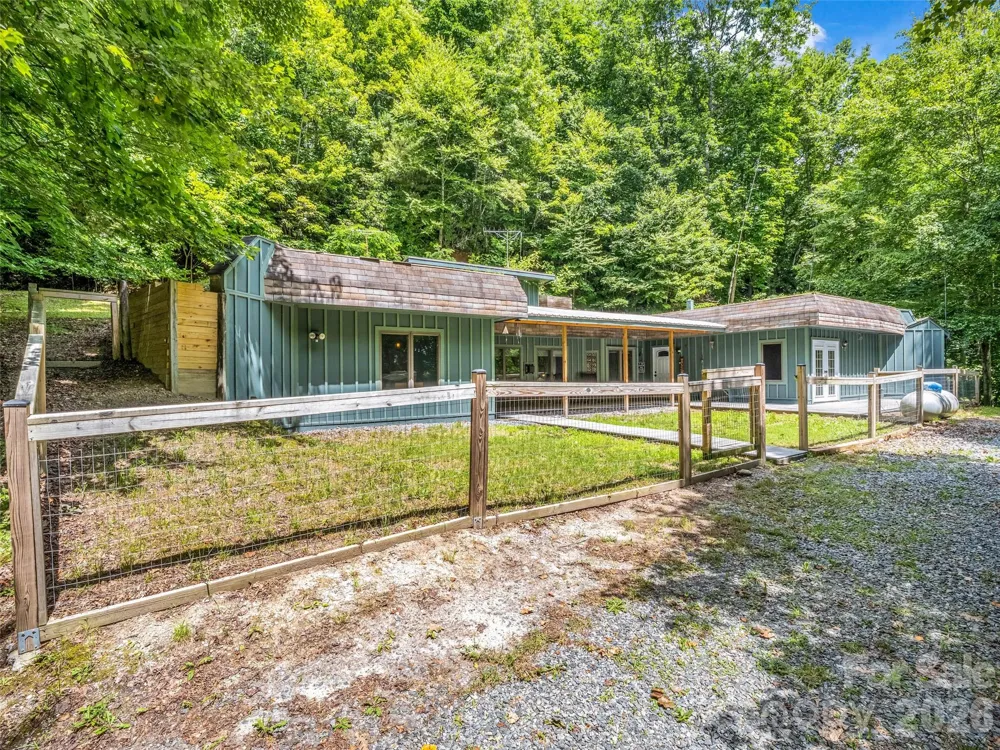 707 Cascade Trail Pisgah Forest, NC 28768
