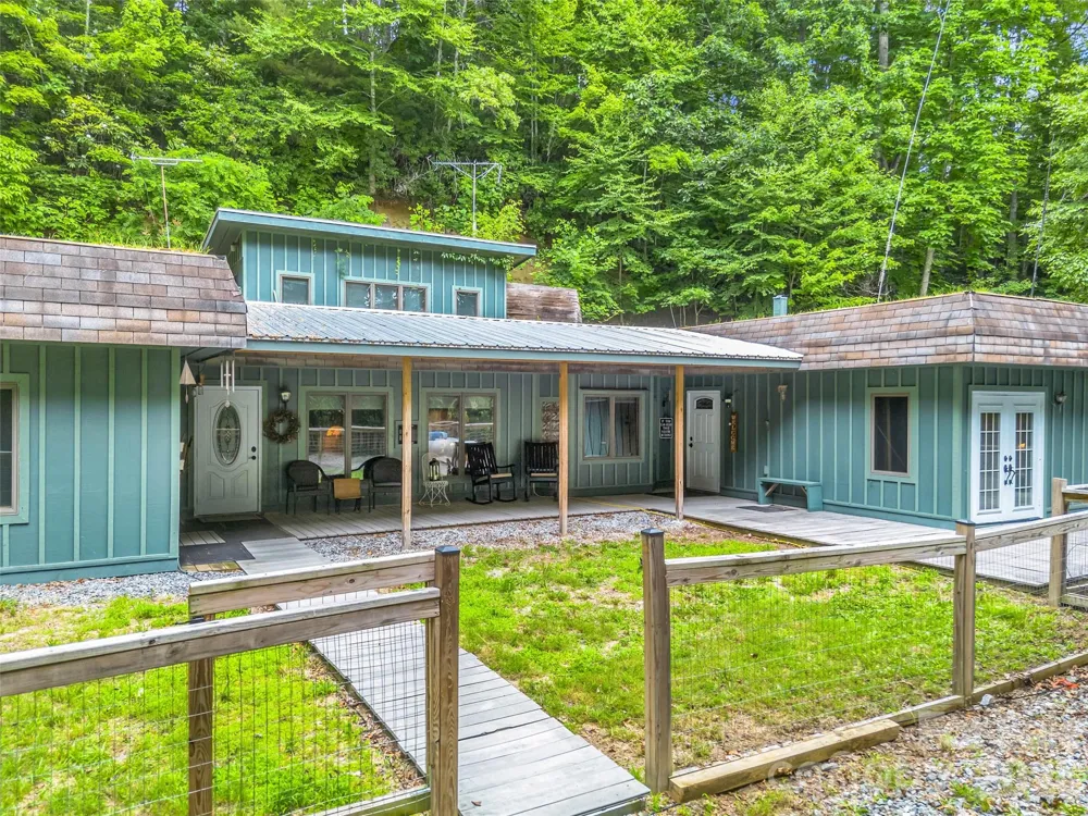 707 Cascade Trail Pisgah Forest, NC 28768