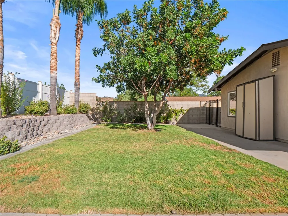 14921 Daffodil Avenue Canyon Country, CA 91387