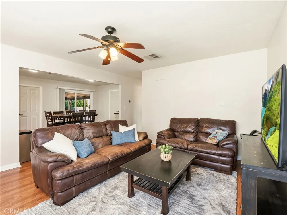 14921 Daffodil Avenue Canyon Country, CA 91387