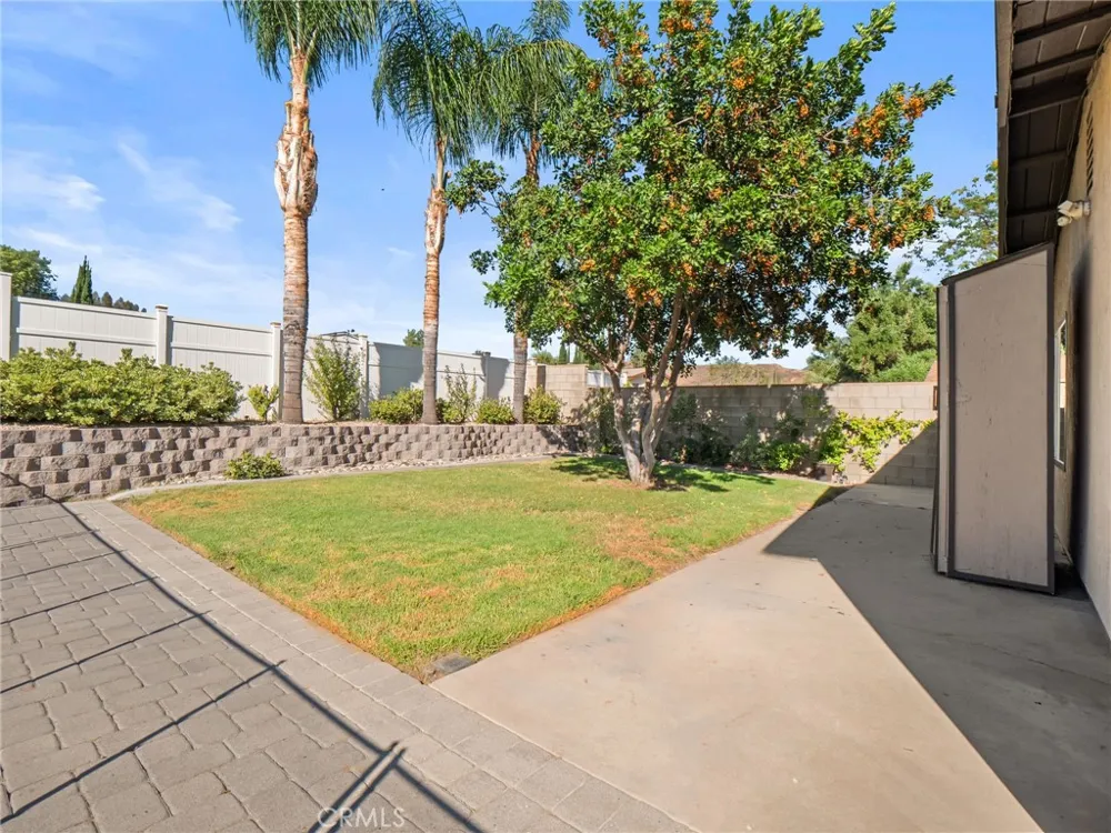 14921 Daffodil Avenue Canyon Country, CA 91387