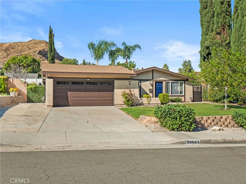 14921 Daffodil Avenue Canyon Country, CA 91387