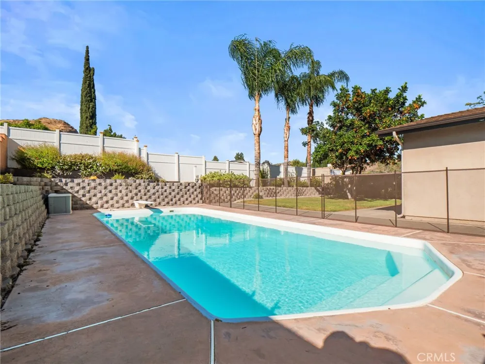14921 Daffodil Avenue Canyon Country, CA 91387