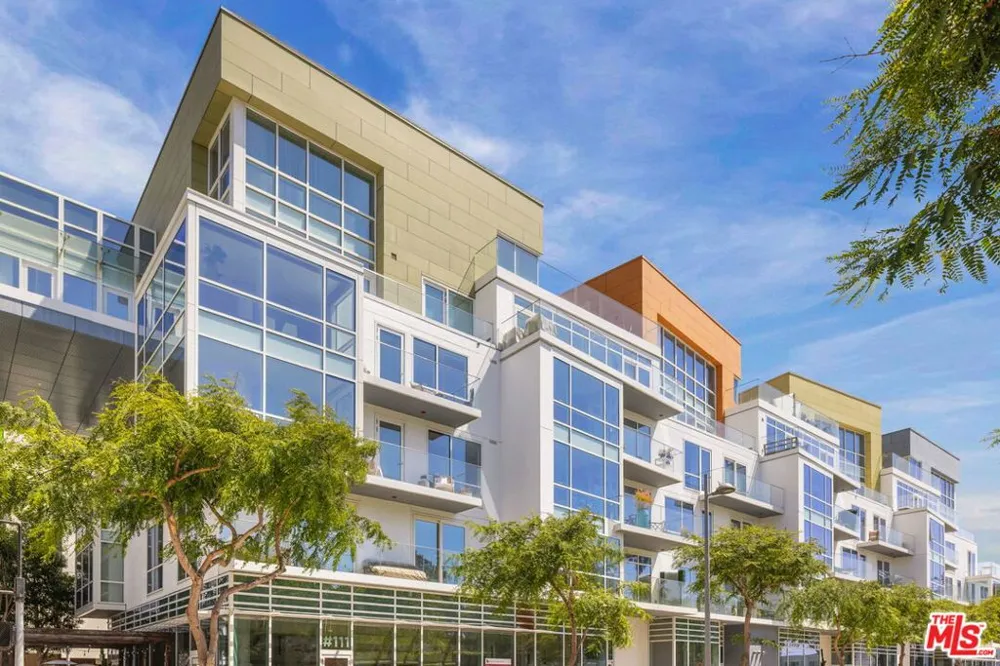1705 Ocean Avenue #307 Santa Monica, CA 90401
