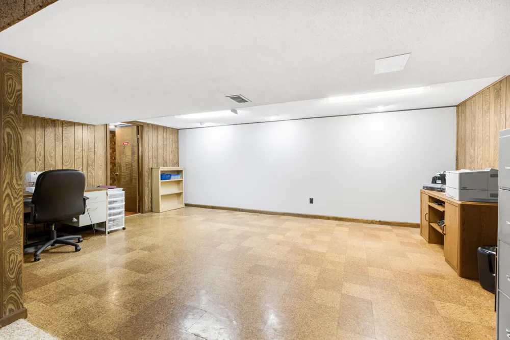 408 S Moorland Drive Battle Creek, MI 49015