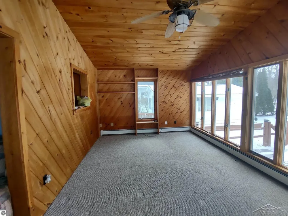 435 Main Street Au Gres City, MI 48703