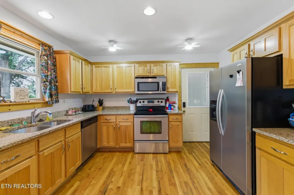 477 Perimeter Rd Benton, TN 37307