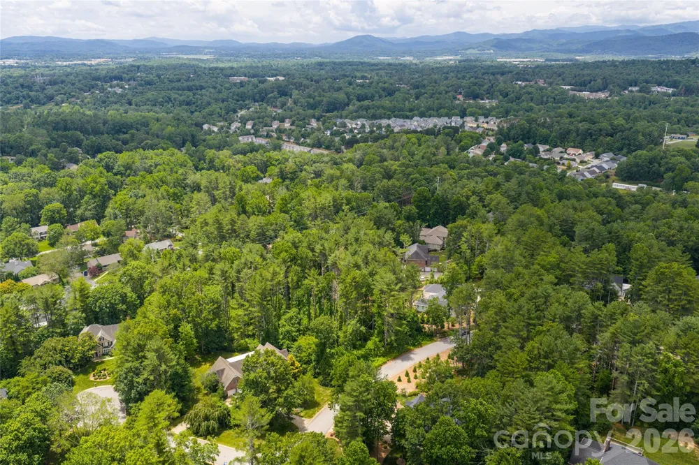 4 Dunnwoody Drive Arden, NC 28704