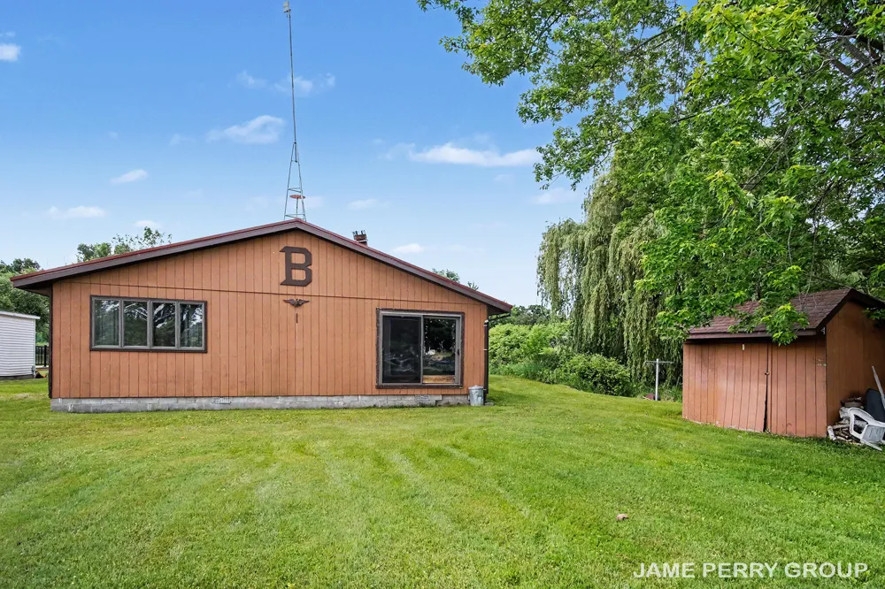 3357 Flint Drive Evergreen Township, MI 48884