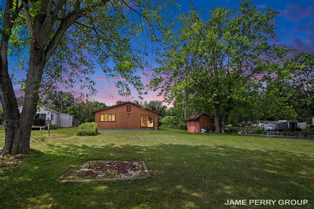 3357 Flint Drive Evergreen Township, MI 48884