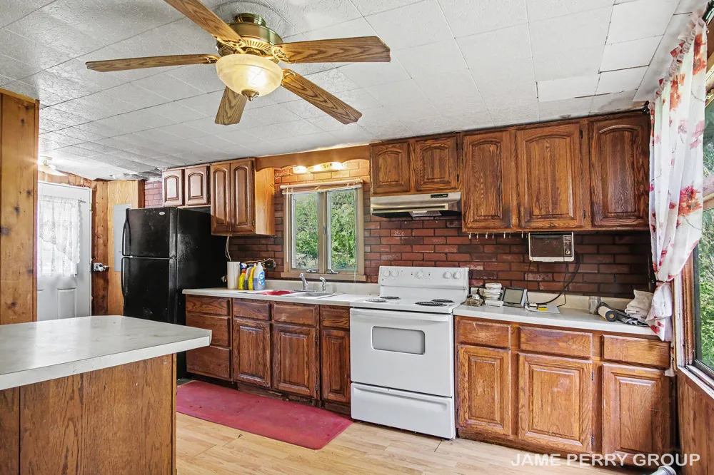 3357 Flint Drive Evergreen Township, MI 48884
