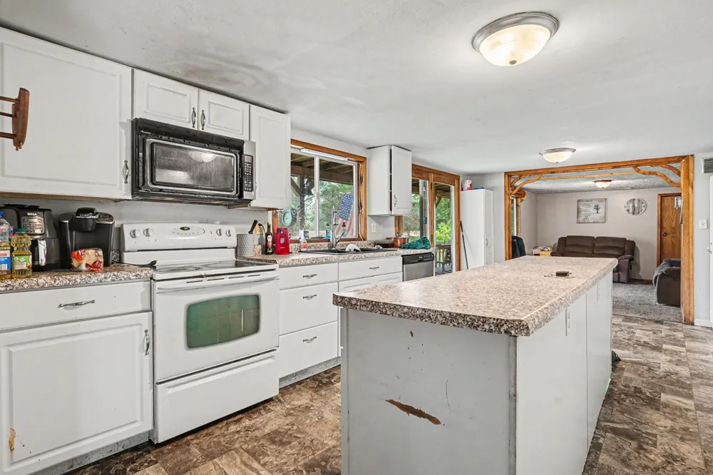 6846 104th Avenue Casco Township, MI 49090