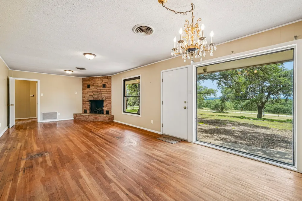 1876 Rocky Road Blanco, TX 78606