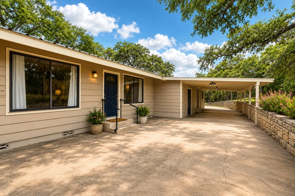 1876 Rocky Road Blanco, TX 78606