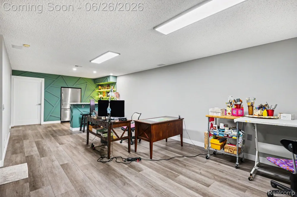 2202 Elm Circle Shelby Charter Township, MI 48316
