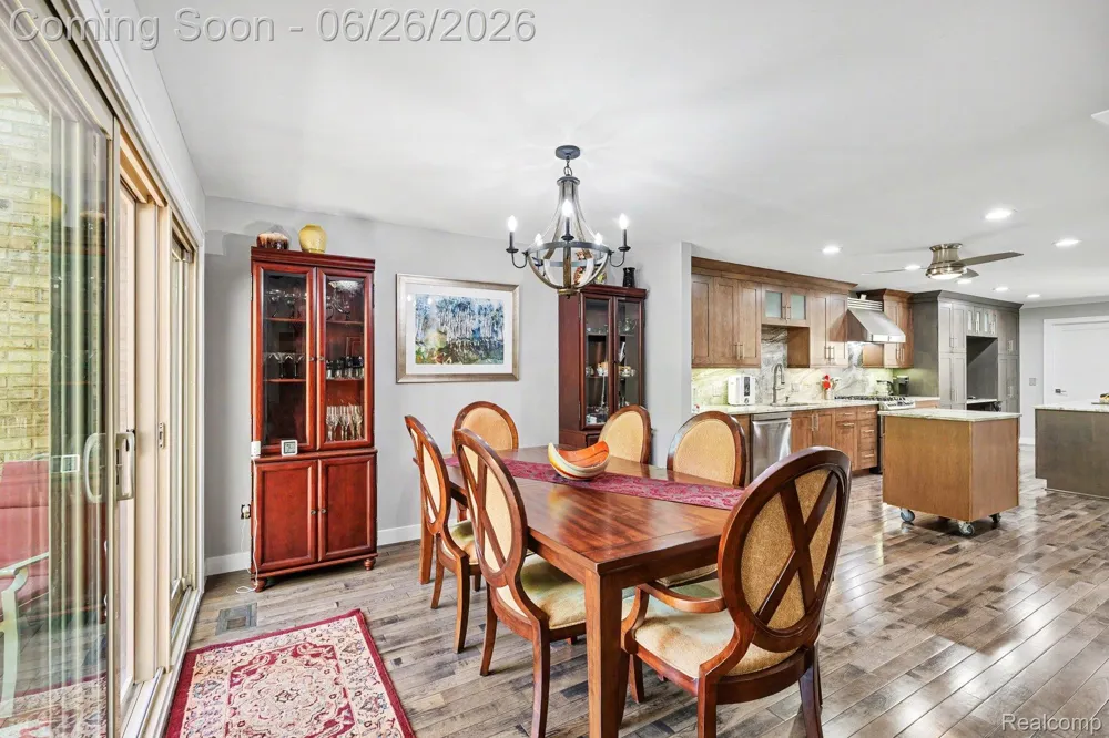 2202 Elm Circle Shelby Charter Township, MI 48316