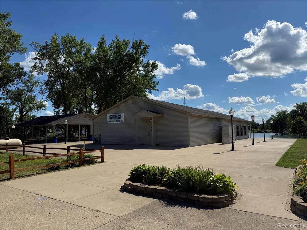 10001 Goodall Vernon Township, MI 48429
