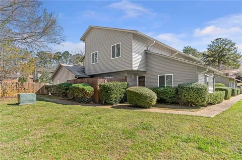 4908 Willow Lane