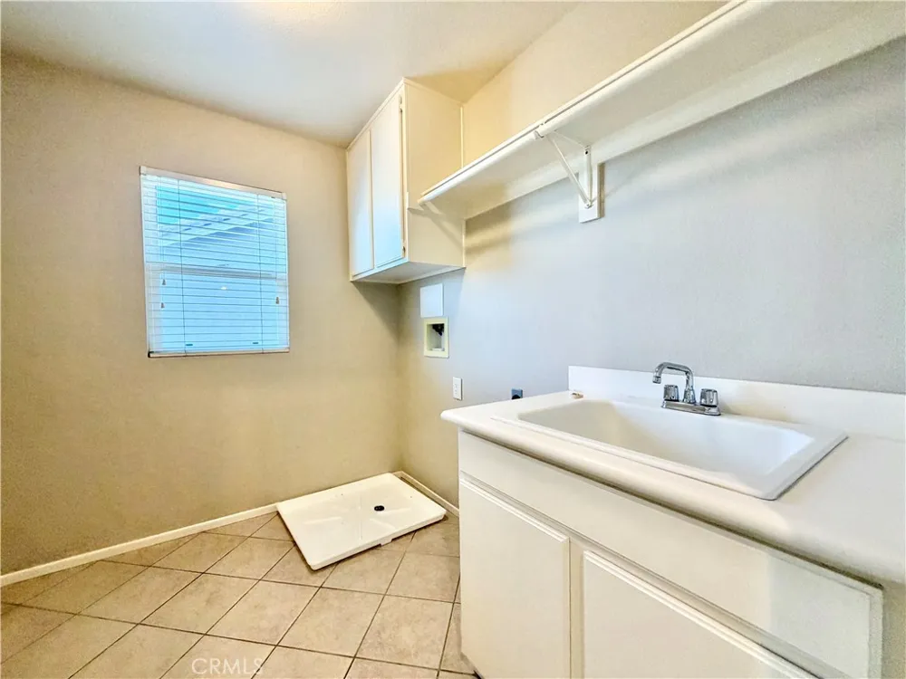42041 Delmonte Street Temecula, CA 92591