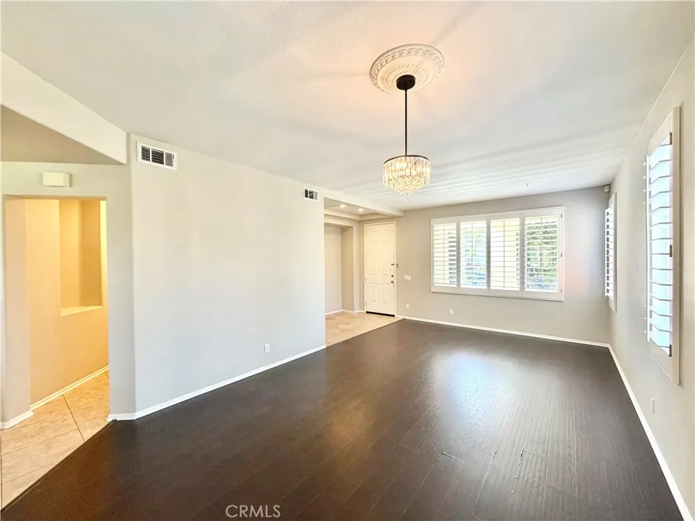 42041 Delmonte Street Temecula, CA 92591