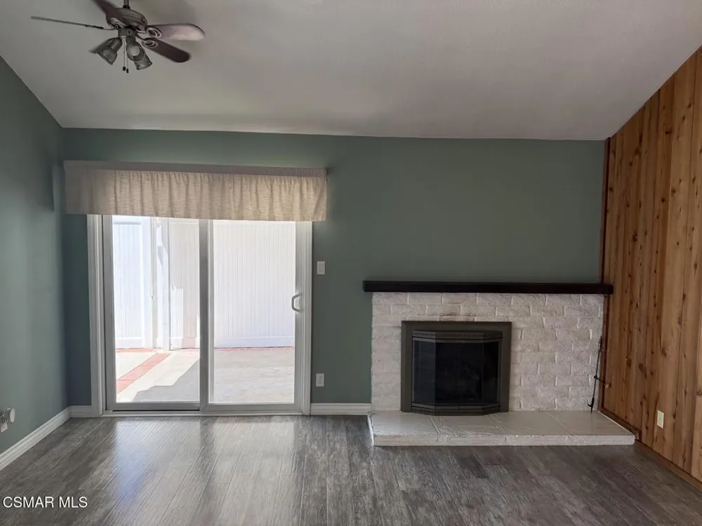 636 Malaga Court Newbury Park, CA 91320