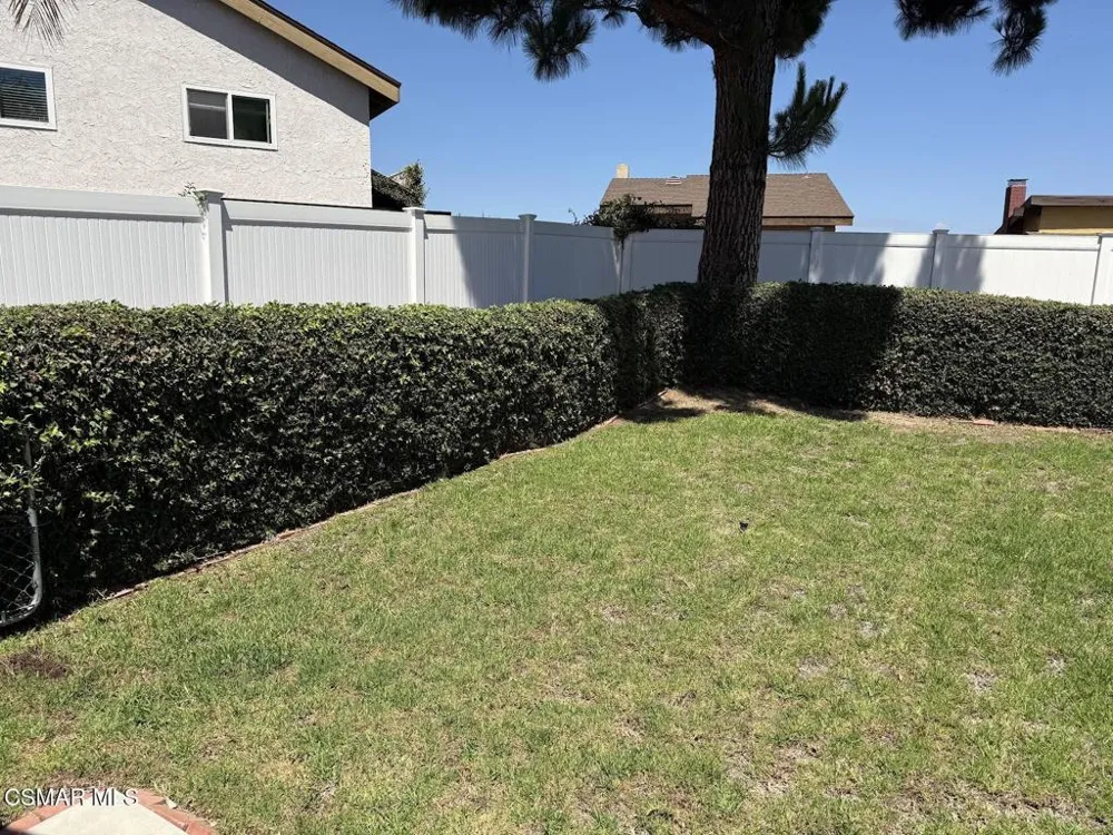 636 Malaga Court Newbury Park, CA 91320
