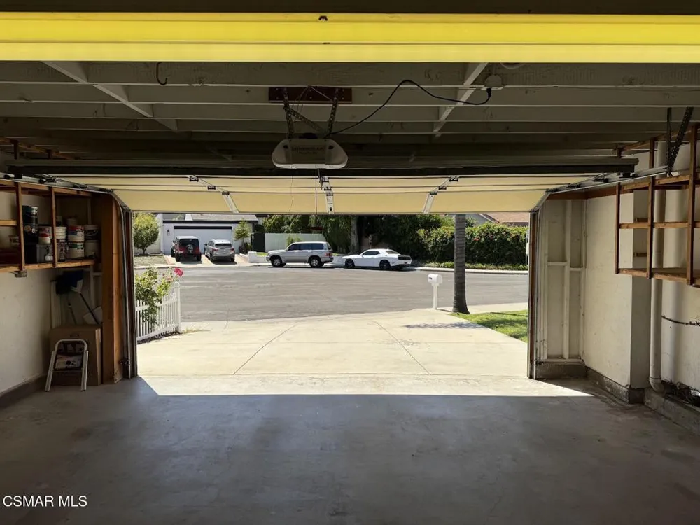 636 Malaga Court Newbury Park, CA 91320