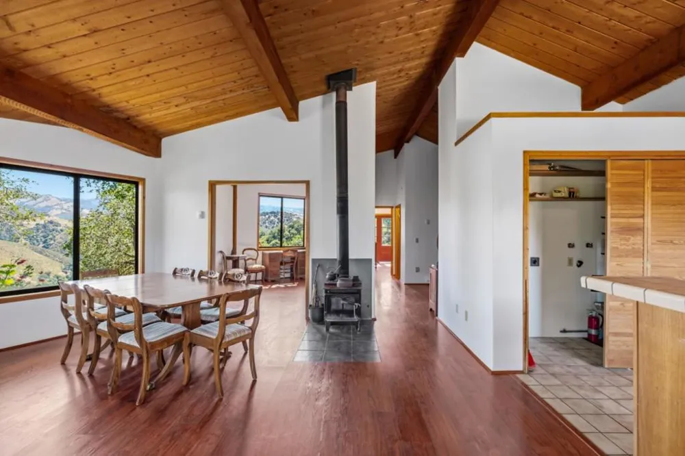 37840 Poppy Tree Lane Carmel Valley, CA 93924
