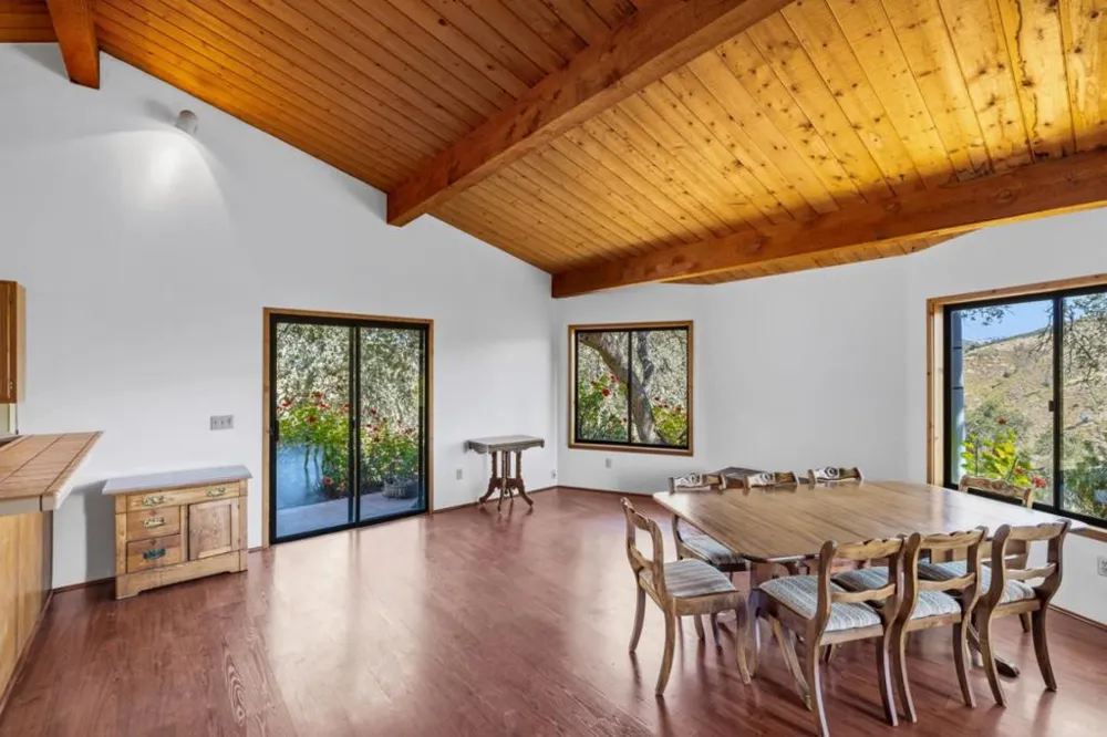 37840 Poppy Tree Lane Carmel Valley, CA 93924