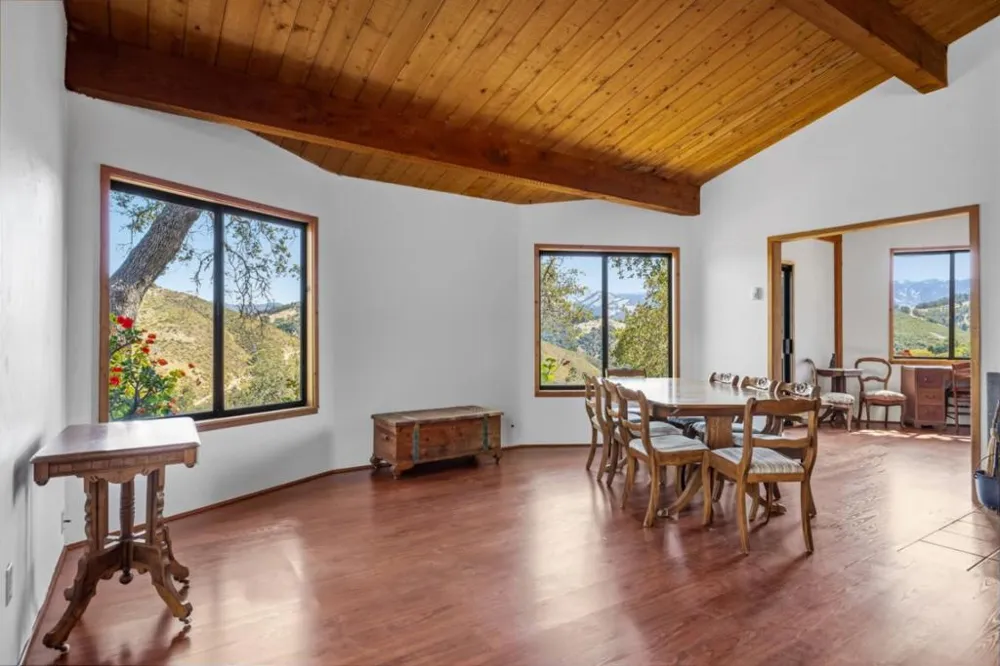 37840 Poppy Tree Lane Carmel Valley, CA 93924