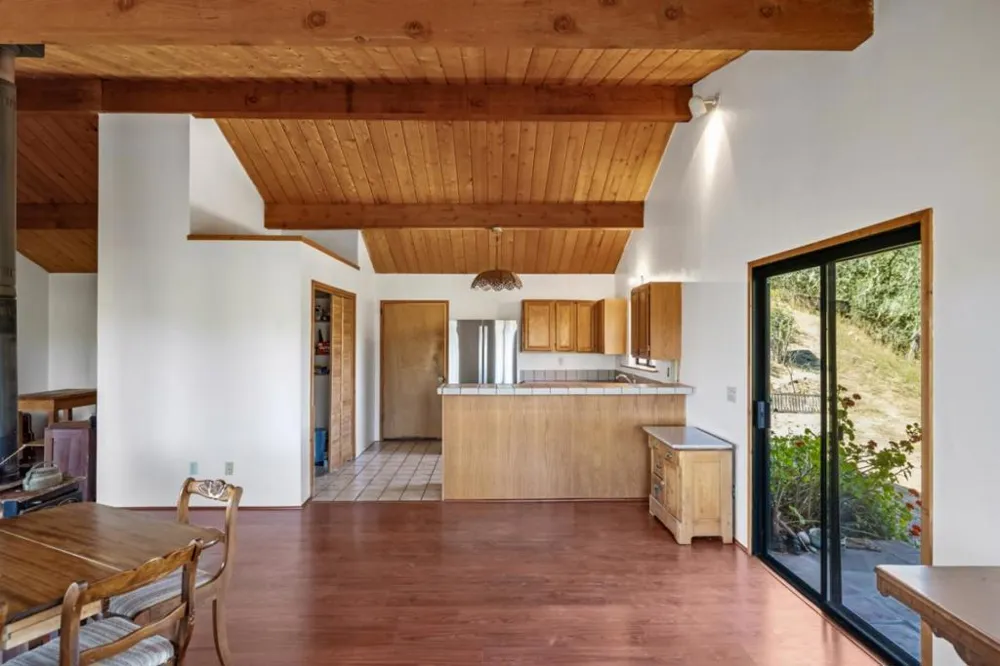 37840 Poppy Tree Lane Carmel Valley, CA 93924