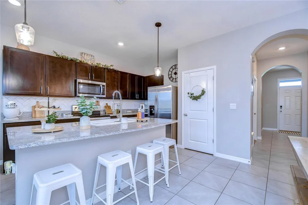 34240 REDWOOD DAWN LANE Wesley Chapel, FL 33543