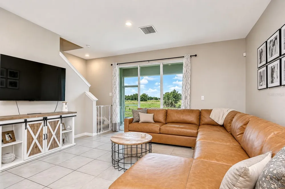 34240 REDWOOD DAWN LANE Wesley Chapel, FL 33543