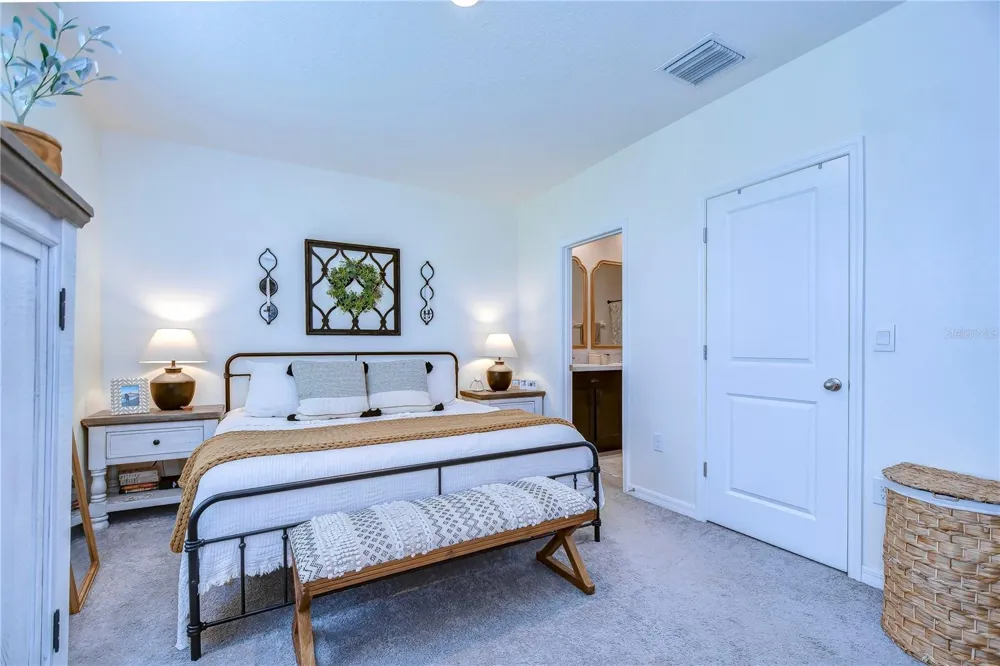 34240 REDWOOD DAWN LANE Wesley Chapel, FL 33543