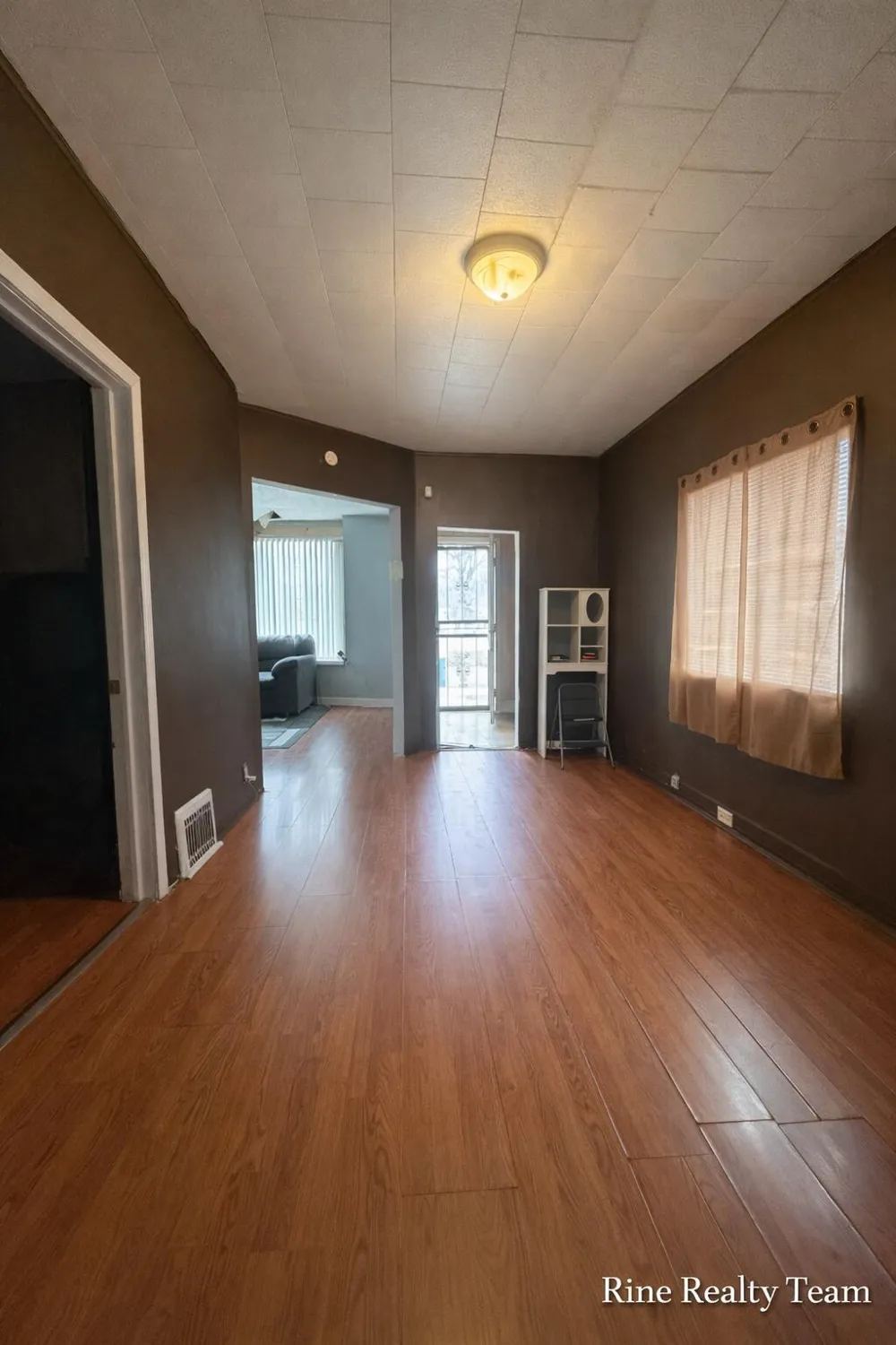 2337 6th Street Muskegon, MI 49444