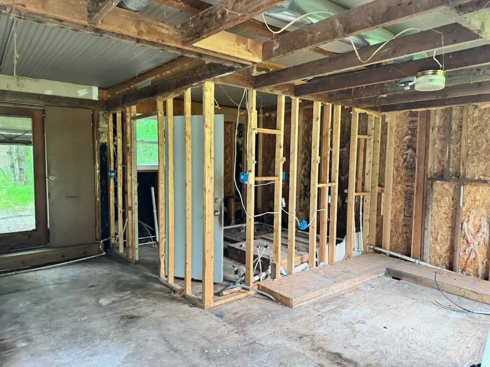 4303 W Adams Road Surrey Township, MI 48632